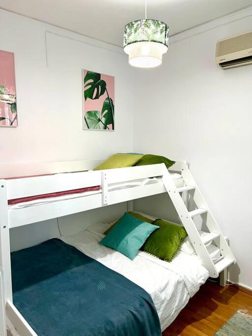 Seaview Penthouse On The Square Διαμέρισμα Αίγιο Εξωτερικό φωτογραφία